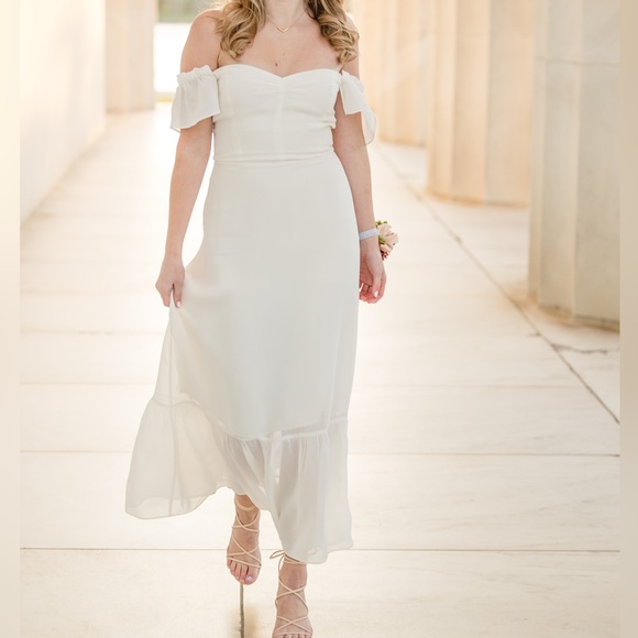 Reformation Butterfly Dress Ivory (Tailored smaller from size 8) - Picture 8 of 14
